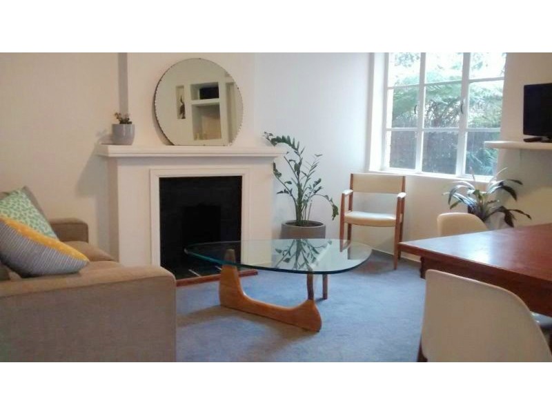 31/17 Queens Road, Melbourne VIC 3004