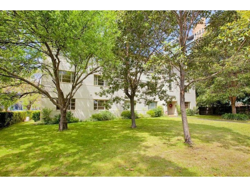 31/17 Queens Road, Melbourne VIC 3004