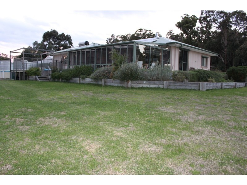 196 Nuttman Road, Chapman Hill WA 6280