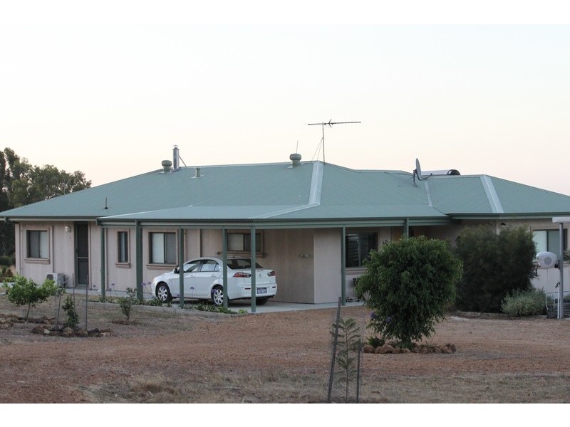 196 Nuttman Road, Chapman Hill WA 6280