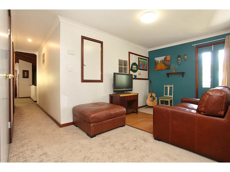 6 Rabone way, Boya WA 6056