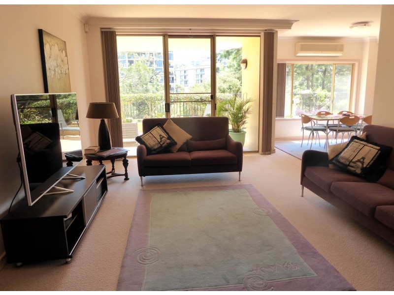 2/2-8 Harbour Street, Wollongong NSW 2500