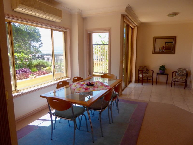 2/2-8 Harbour Street, Wollongong NSW 2500