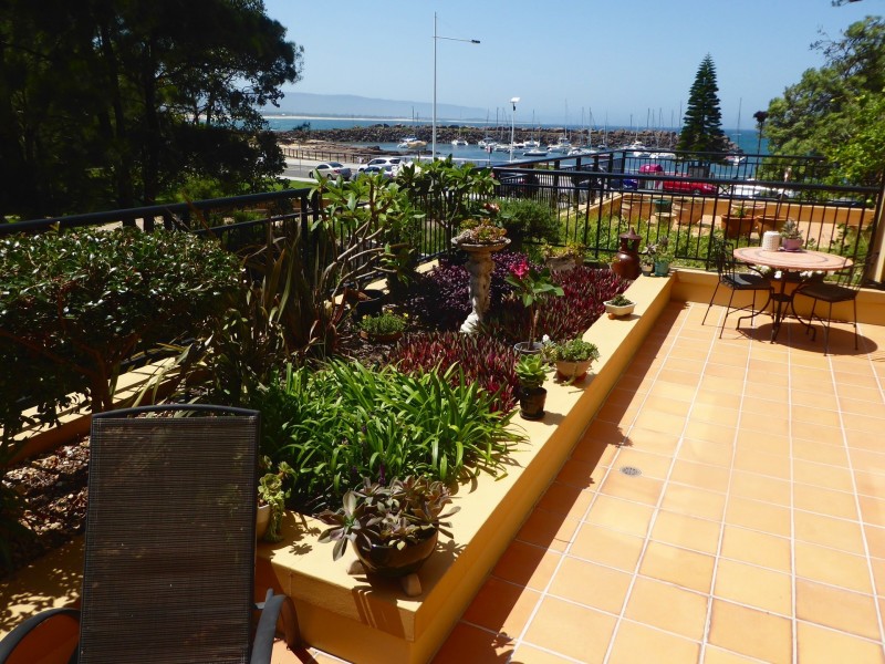 2/2-8 Harbour Street, Wollongong NSW 2500