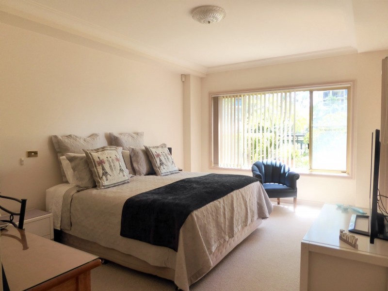 2/2-8 Harbour Street, Wollongong NSW 2500