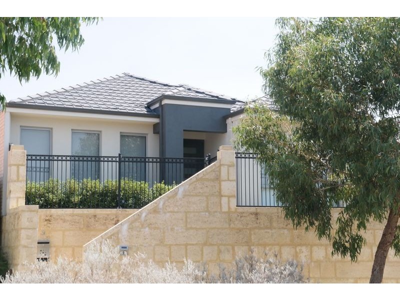 9 Blackmore way, Wellard WA 6170