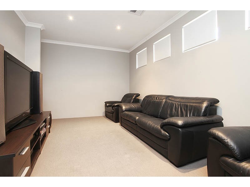 9 Blackmore way, Wellard WA 6170