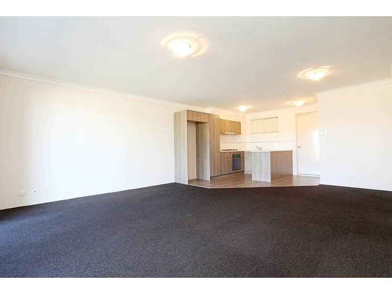 3/2 Towton Way, Langford WA 6147