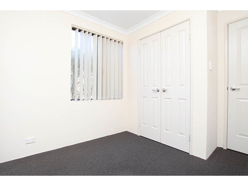3/2 Towton Way, Langford WA 6147