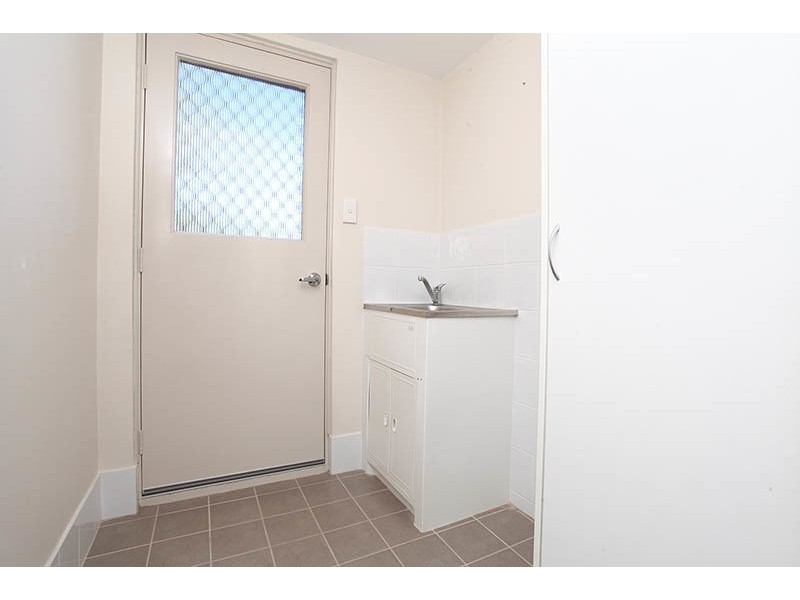 3/2 Towton Way, Langford WA 6147