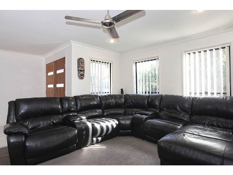 27 Charlton Crescent, Ormeau QLD 4208