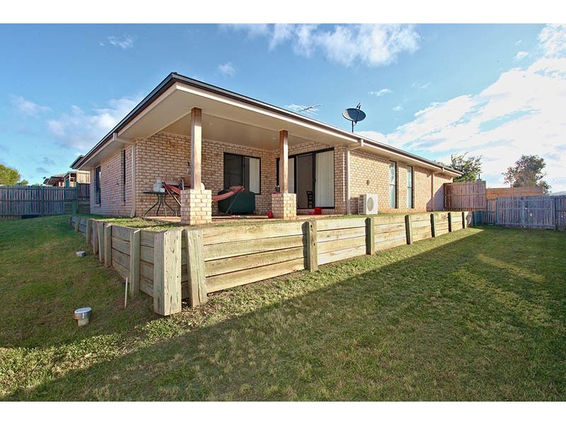 27 Charlton Crescent, Ormeau QLD 4208