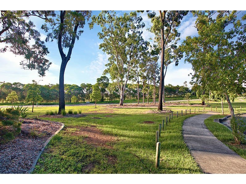 27 Charlton Crescent, Ormeau QLD 4208