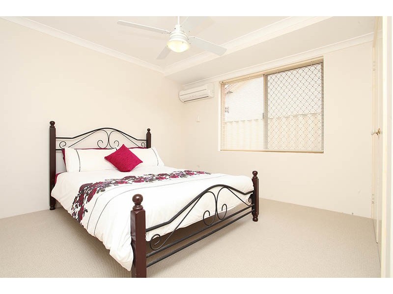 34 Jagoe Loop, Willagee WA 6156