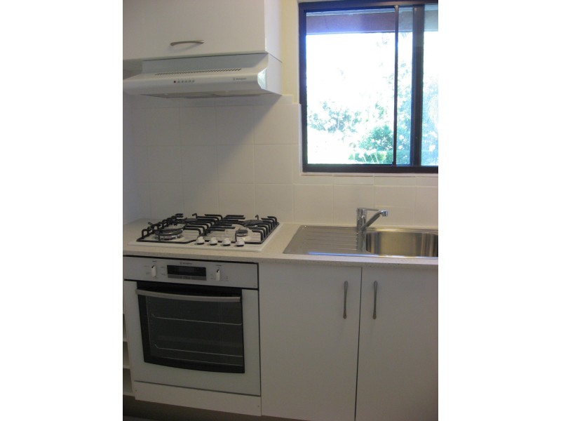 64A  Alfred Road, Brookvale NSW 2100