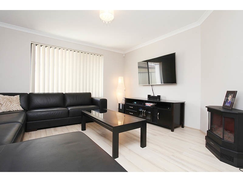 32 John Forrest Circuit, Bertram WA 6167