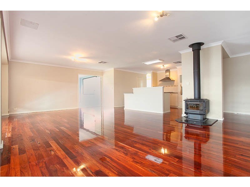76 Chatsworth drive, Erskine WA 6210