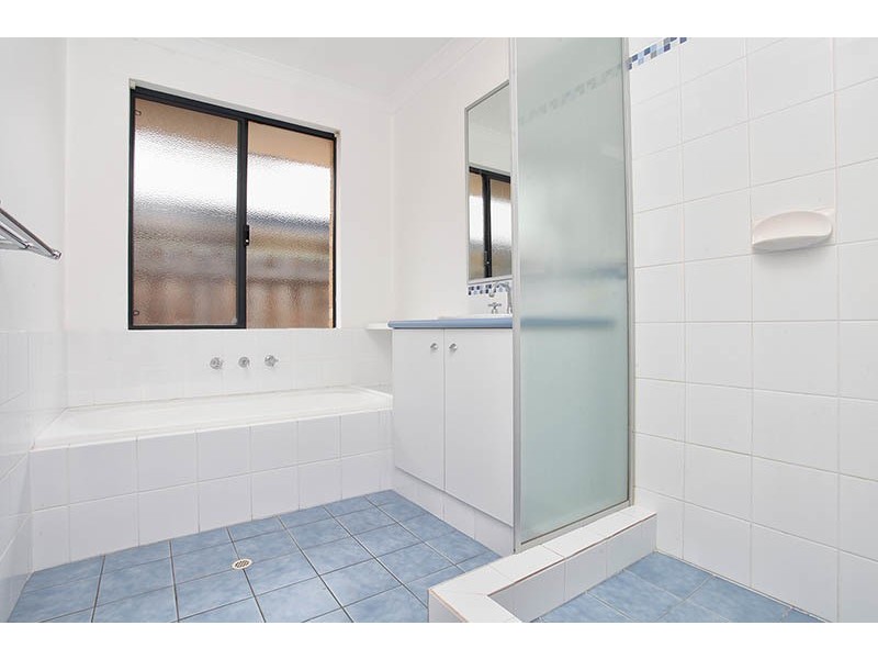76 Chatsworth drive, Erskine WA 6210