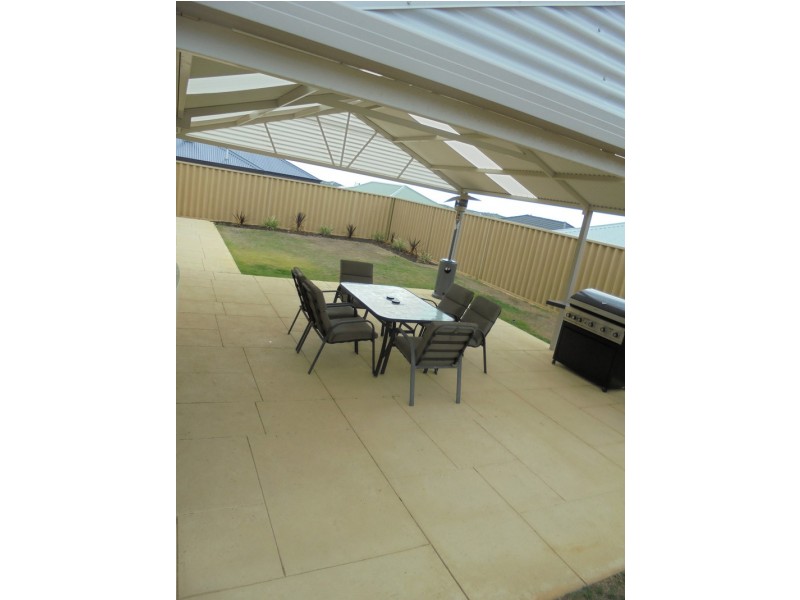 4 Wetherby Link, Butler WA 6036