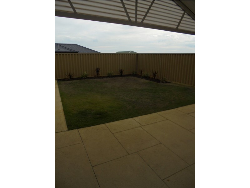 4 Wetherby Link, Butler WA 6036