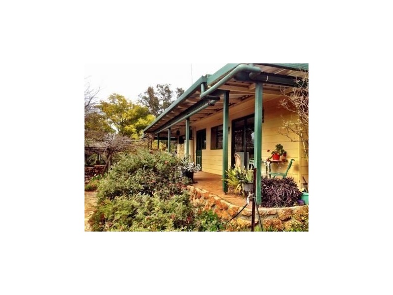 163 Howard Road, Julimar WA 6567