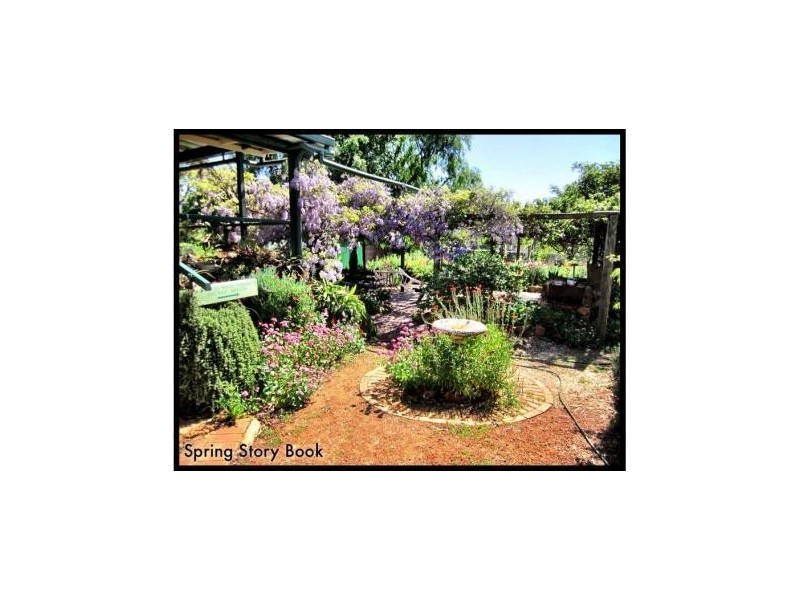 163 Howard Road, Julimar WA 6567