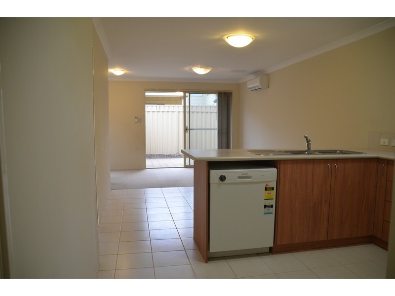 C/15 Poynings Street, Westminster WA 6061