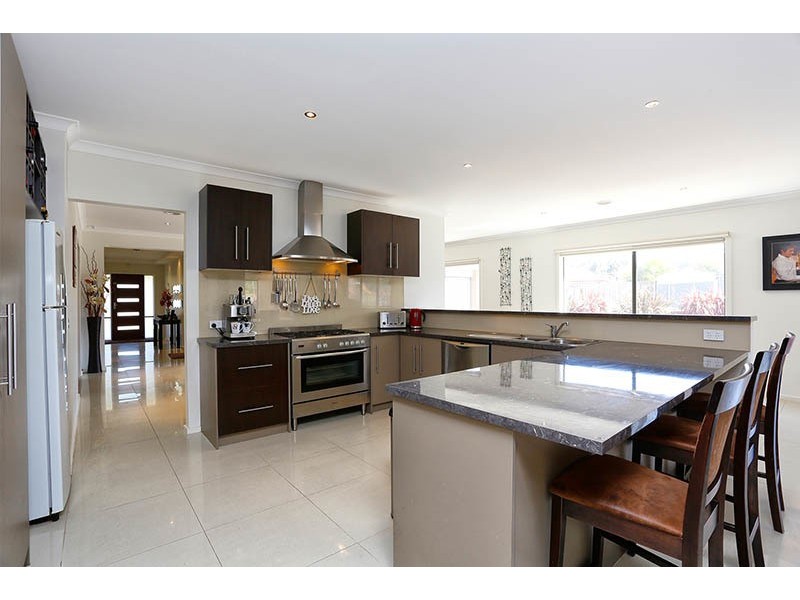 38 Apple Berry Avenue, Langwarrin VIC 3910