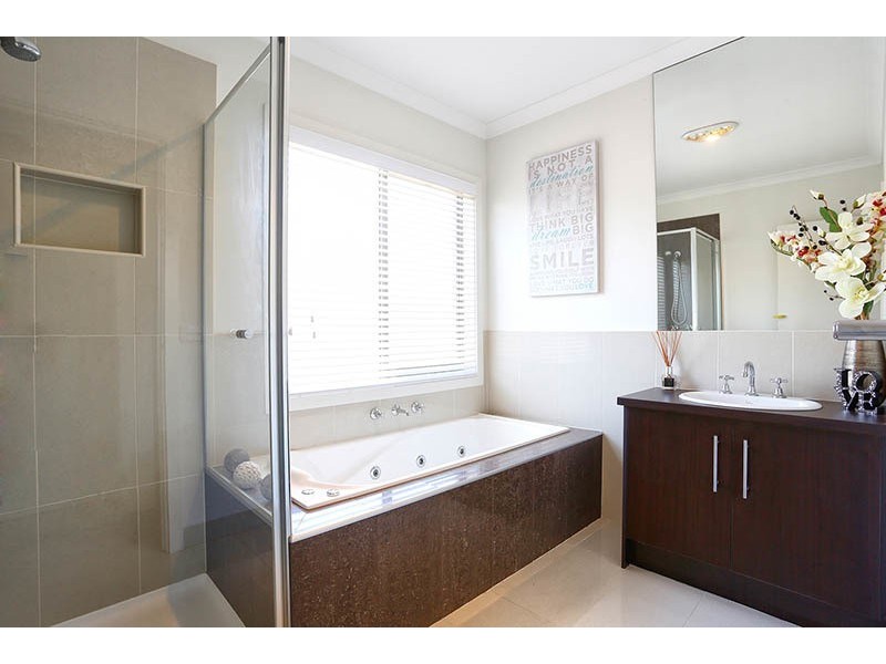 38 Apple Berry Avenue, Langwarrin VIC 3910