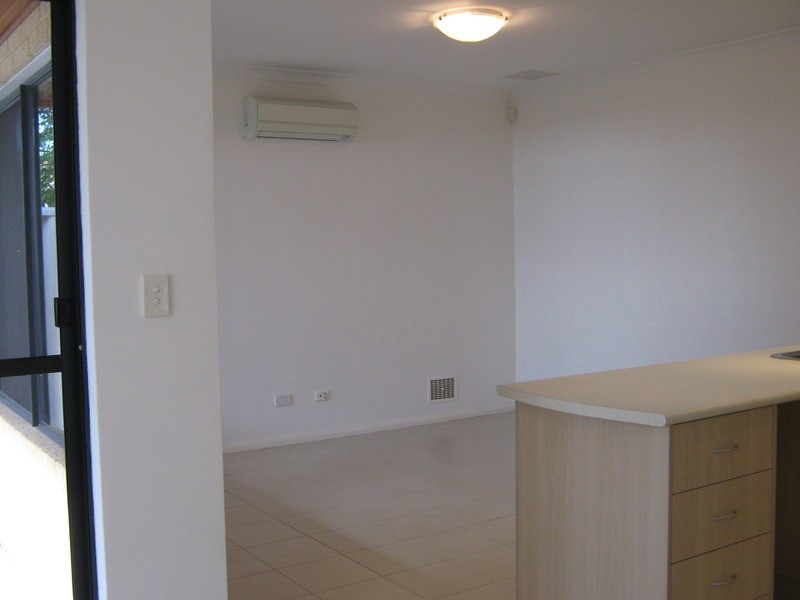 20c Almurta Way, Nollamara WA 6061