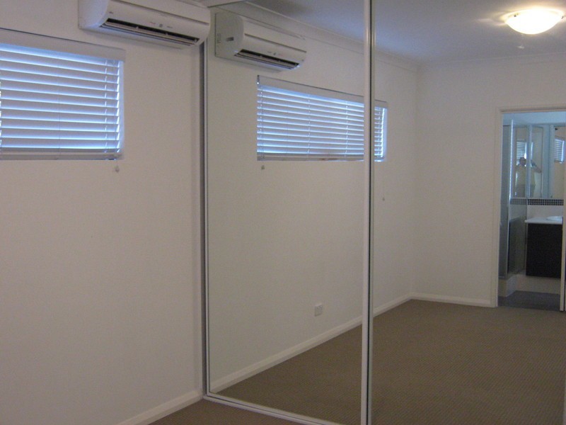 20c Almurta Way, Nollamara WA 6061