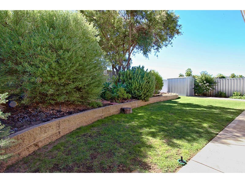 7A Narooma Close, Waikiki WA 6169