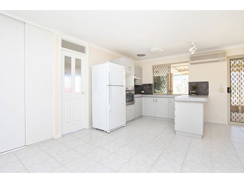 7A Narooma Close, Waikiki WA 6169