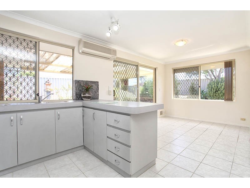 7A Narooma Close, Waikiki WA 6169
