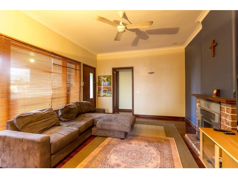 136 Broun Avenue, Embleton WA 6062