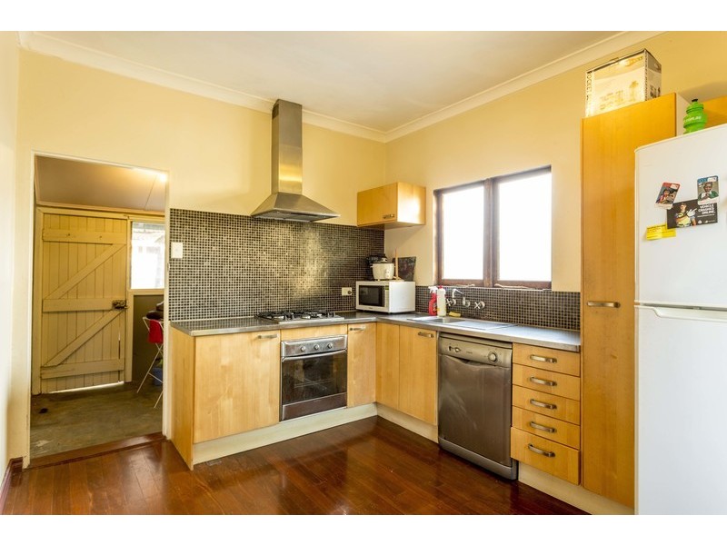 136 Broun Avenue, Embleton WA 6062