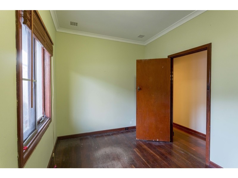 136 Broun Avenue, Embleton WA 6062