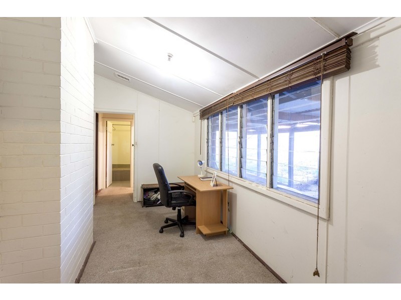 136 Broun Avenue, Embleton WA 6062