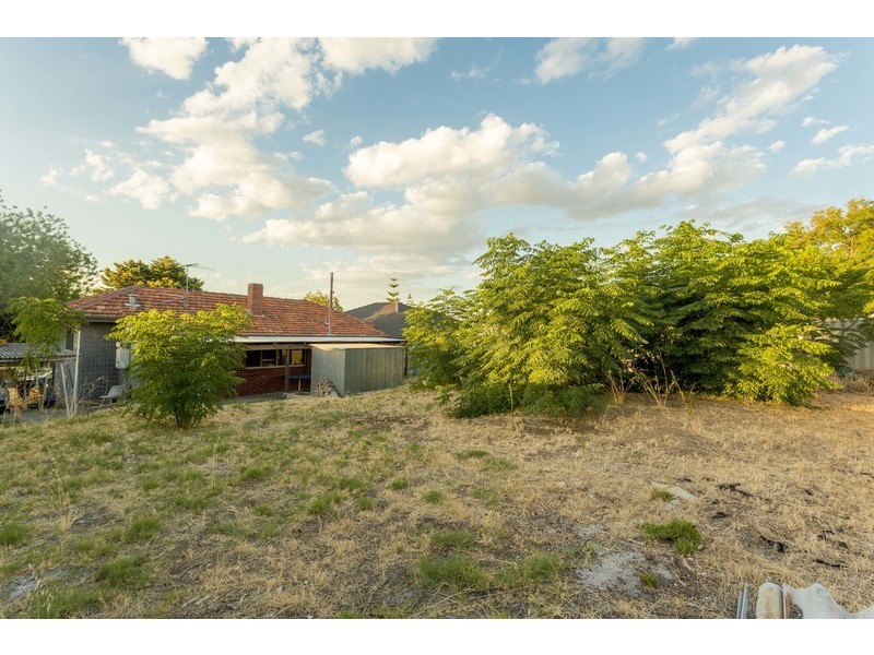 136 Broun Avenue, Embleton WA 6062