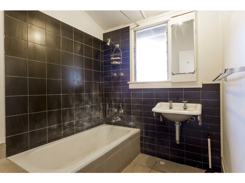 136 Broun Avenue, Embleton WA 6062