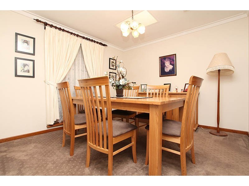 32 Albemarle Way, High Wycombe WA 6057