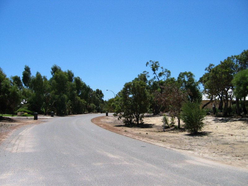 15 Silverton Crescent, Erskine WA 6210