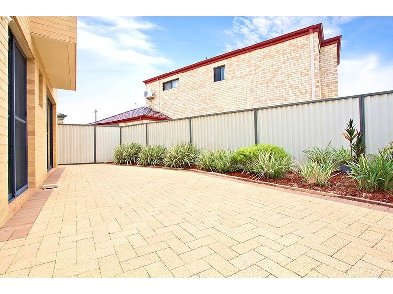 1 Till Street, Cloverdale WA 6105