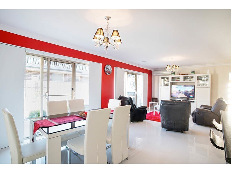 25 Moonstone Dr, Orange NSW 2800