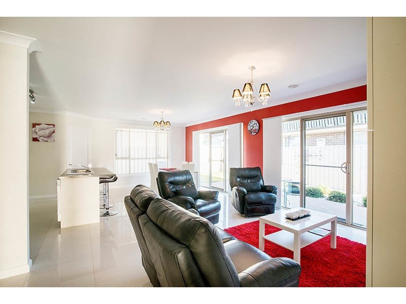 25 Moonstone Dr, Orange NSW 2800