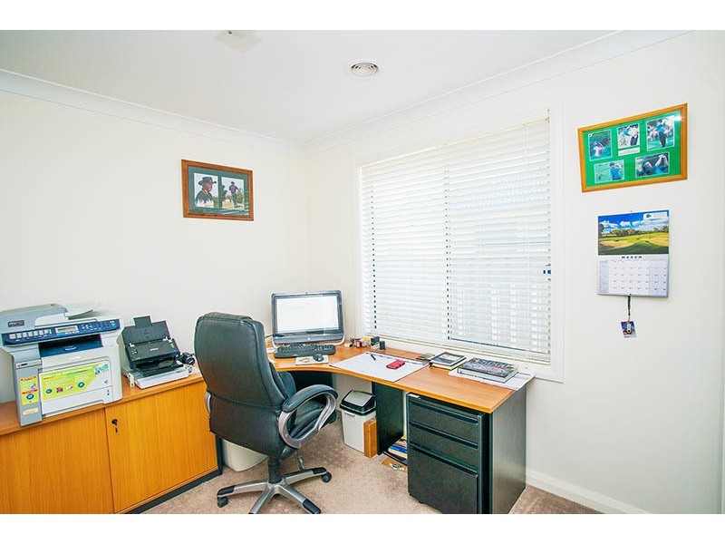 25 Moonstone Dr, Orange NSW 2800