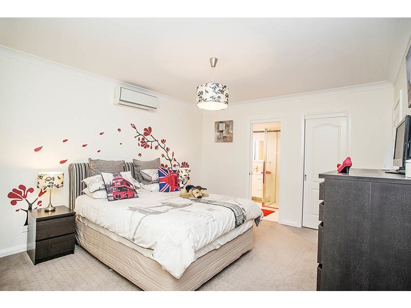 25 Moonstone Dr, Orange NSW 2800