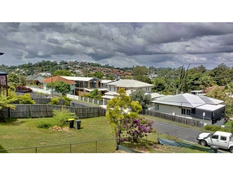 53 Pickthorne Street, Holland Park West QLD 4121