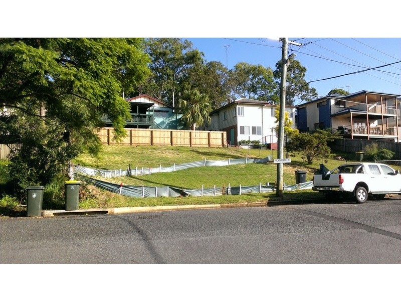 53 Pickthorne Street, Holland Park West QLD 4121