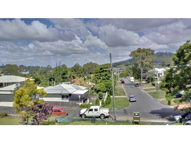 40 Hockings Street, Holland Park West QLD 4121